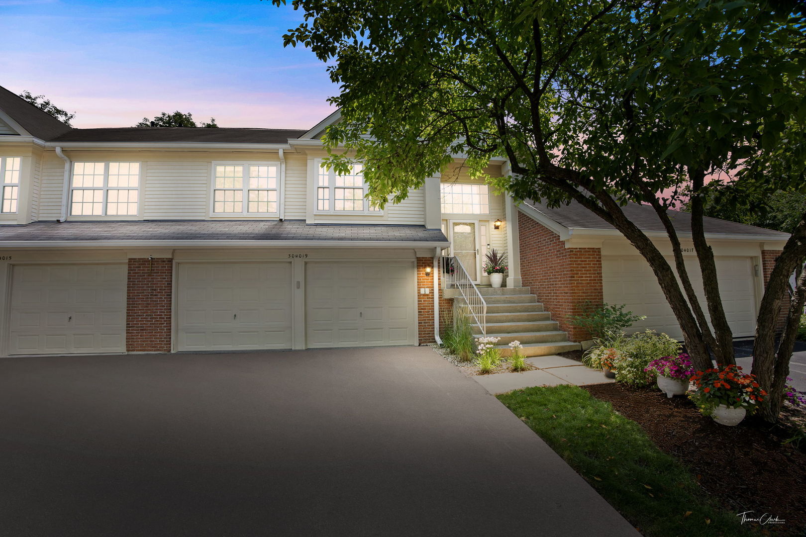 30W019 Plum Court, Warrenville, IL 60555