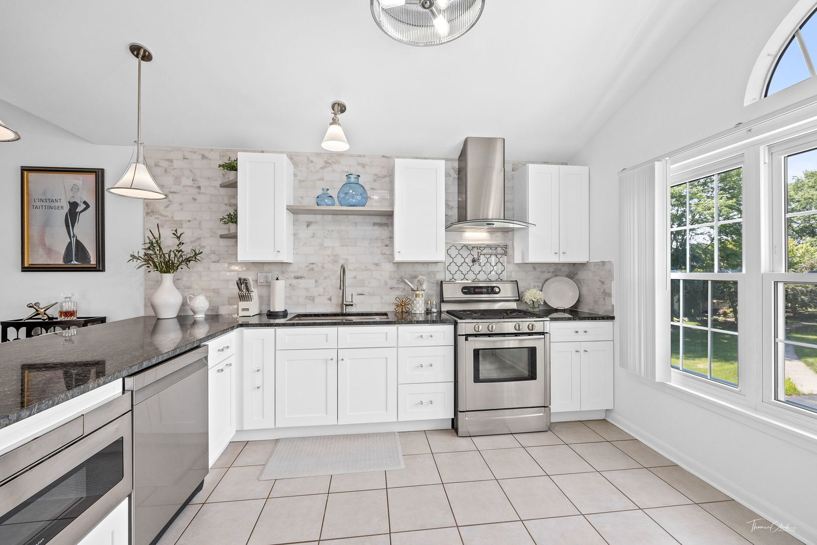 30W019 Plum Court, Warrenville, IL 60555