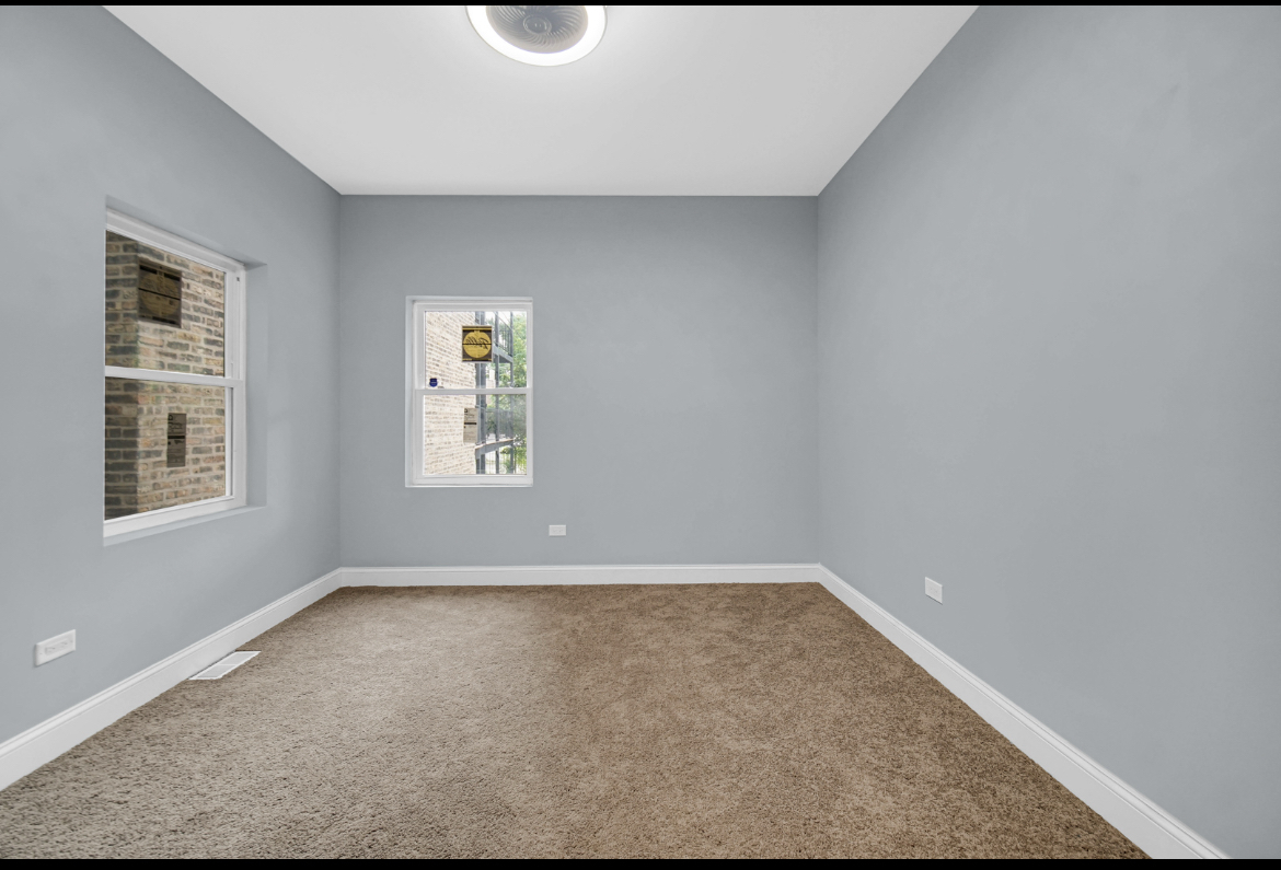 37 N Lotus Avenue, Chicago, IL 60644