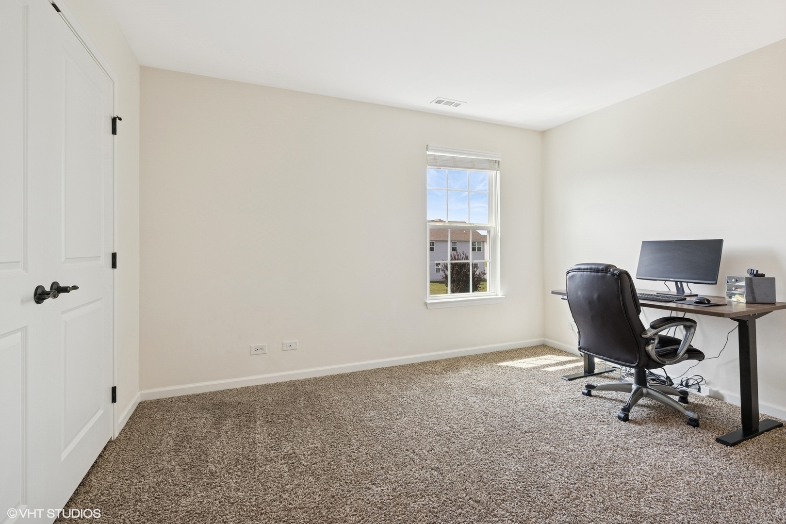 942 Sunburst Lane, Gilberts, IL 60136