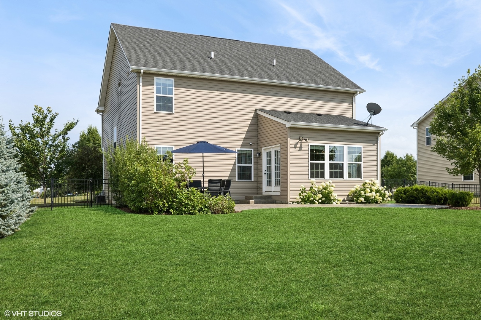 942 Sunburst Lane, Gilberts, IL 60136