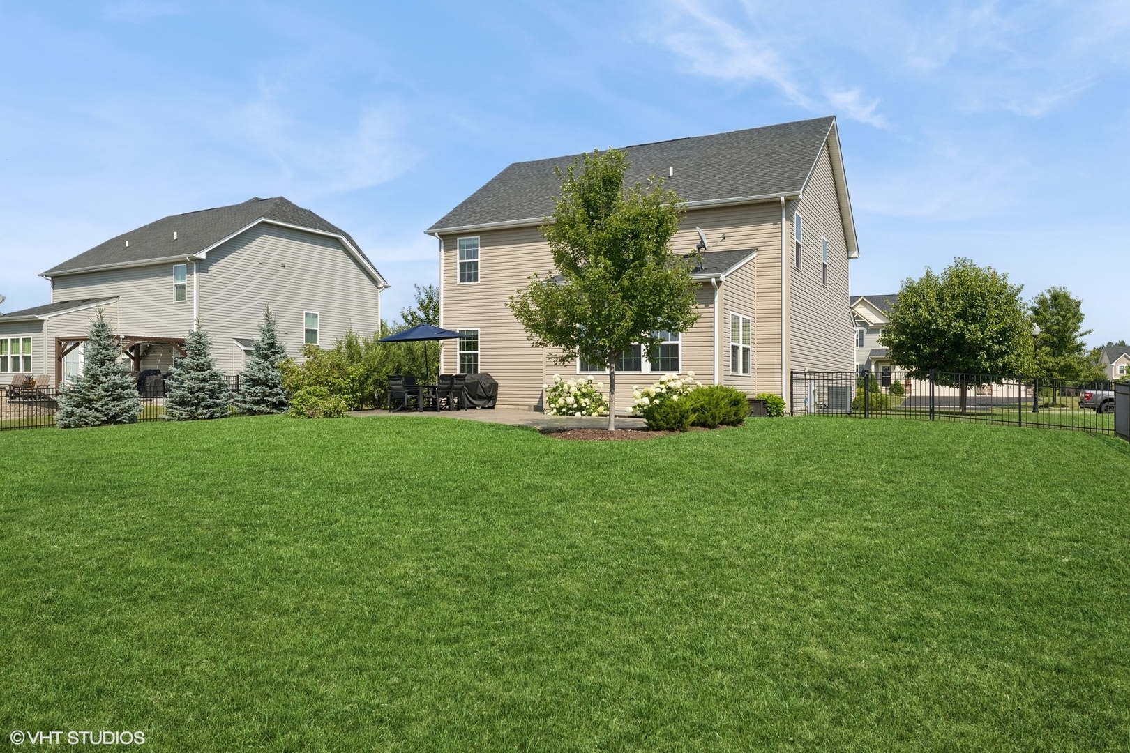 942 Sunburst Lane, Gilberts, IL 60136