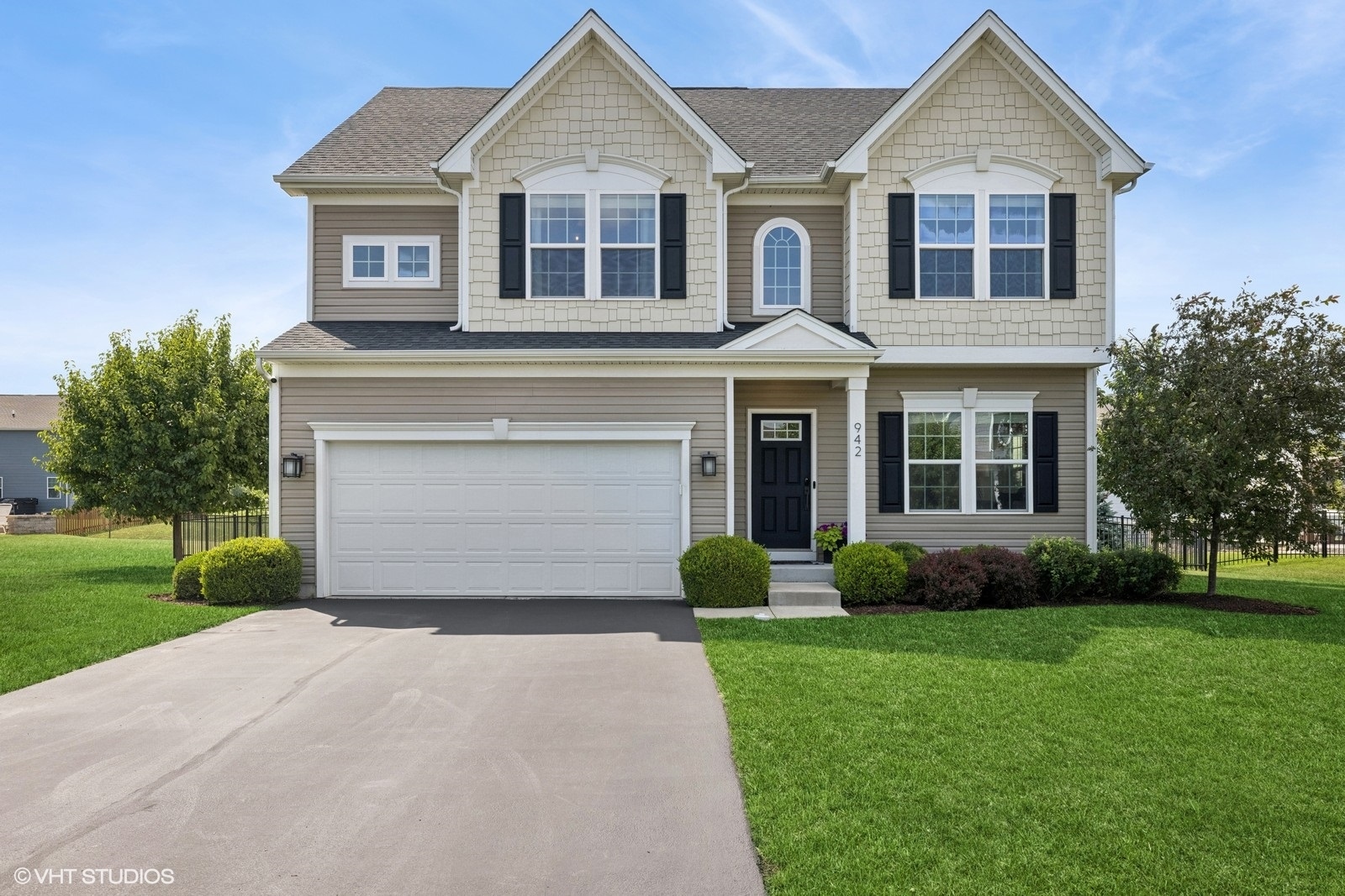 942 Sunburst Lane, Gilberts, IL 60136
