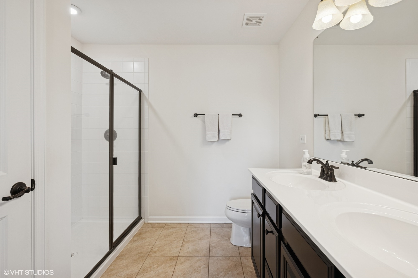 942 Sunburst Lane, Gilberts, IL 60136