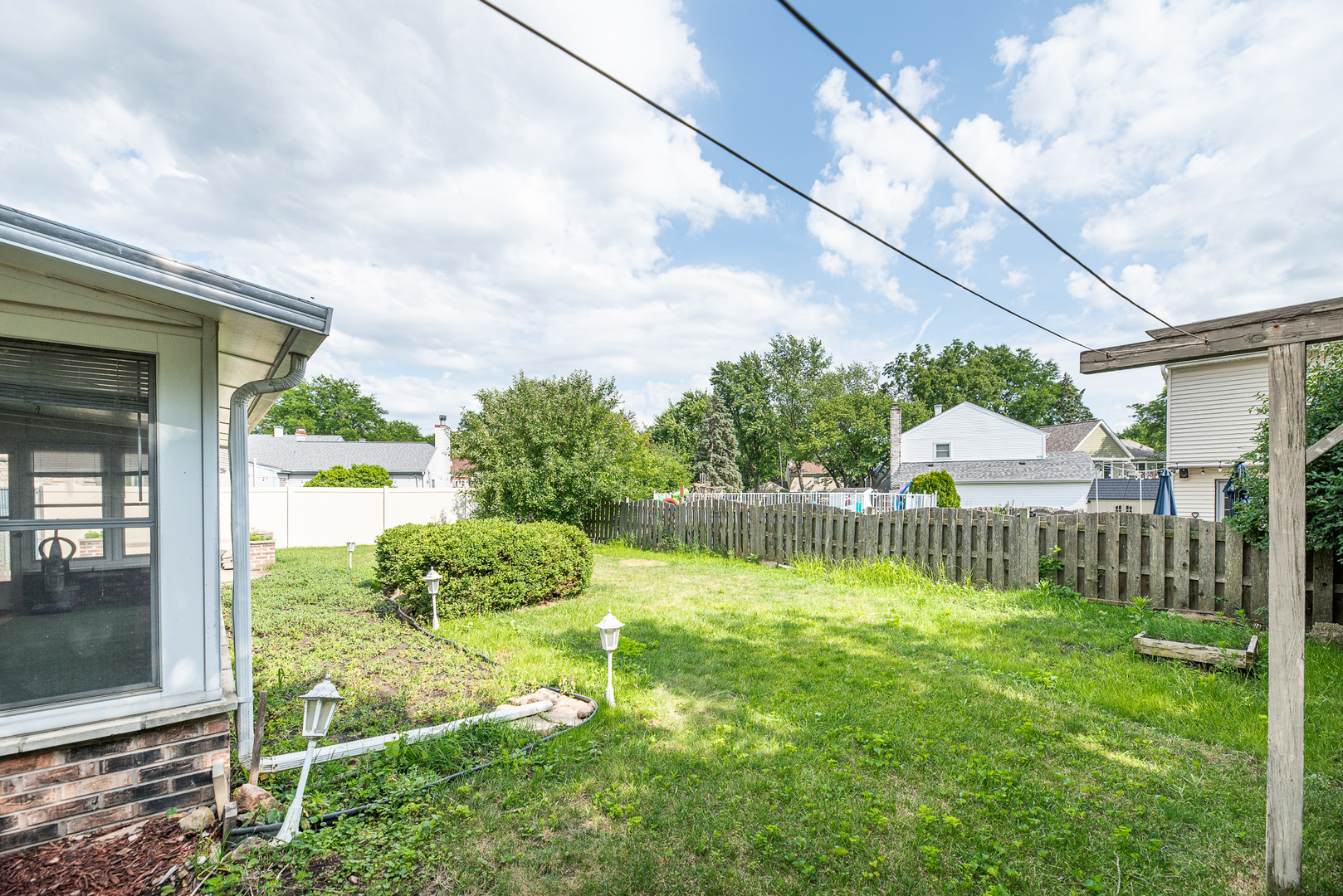 215 Annapolis Drive, Vernon Hills, IL 60061