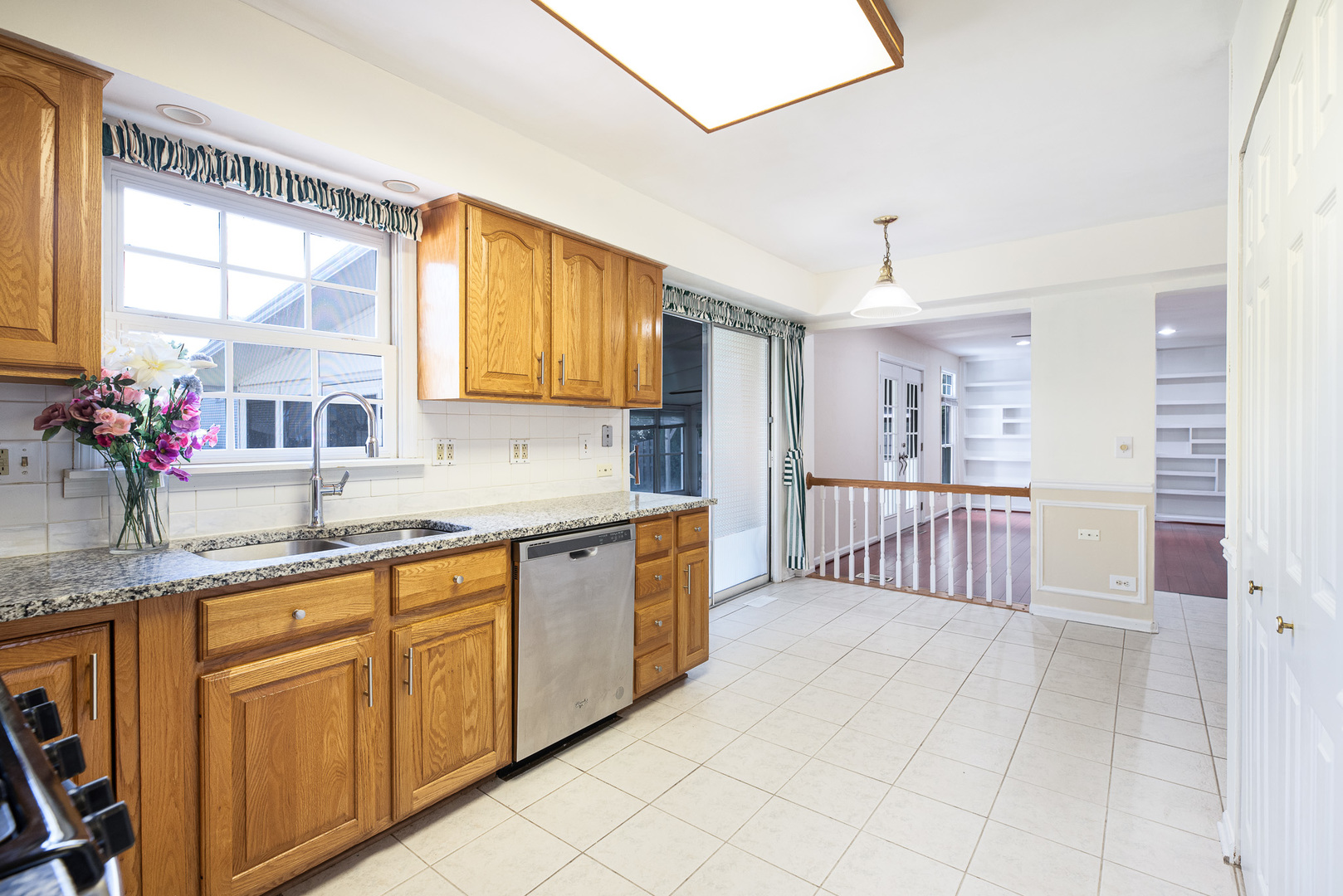 215 Annapolis Drive, Vernon Hills, IL 60061