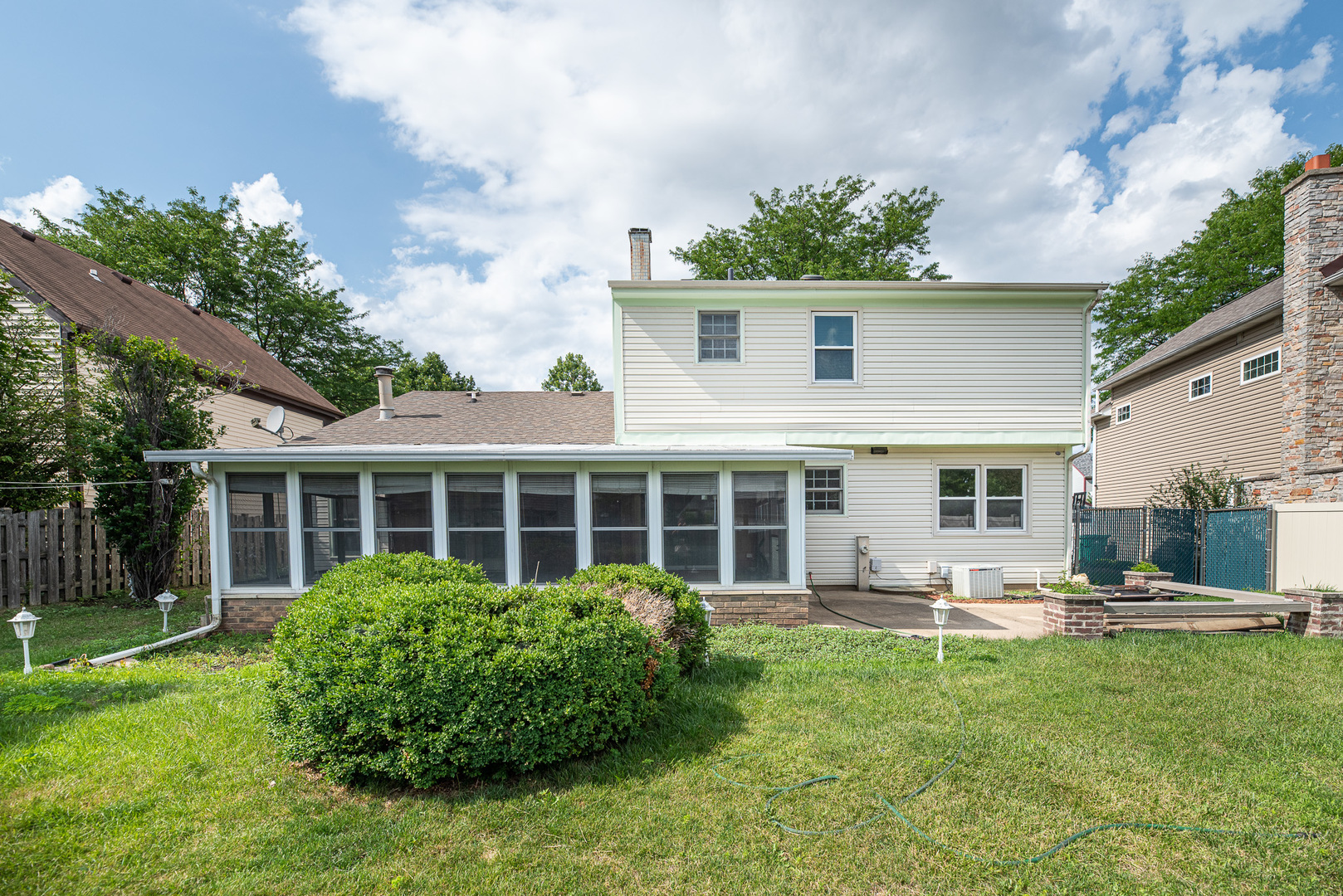 215 Annapolis Drive, Vernon Hills, IL 60061