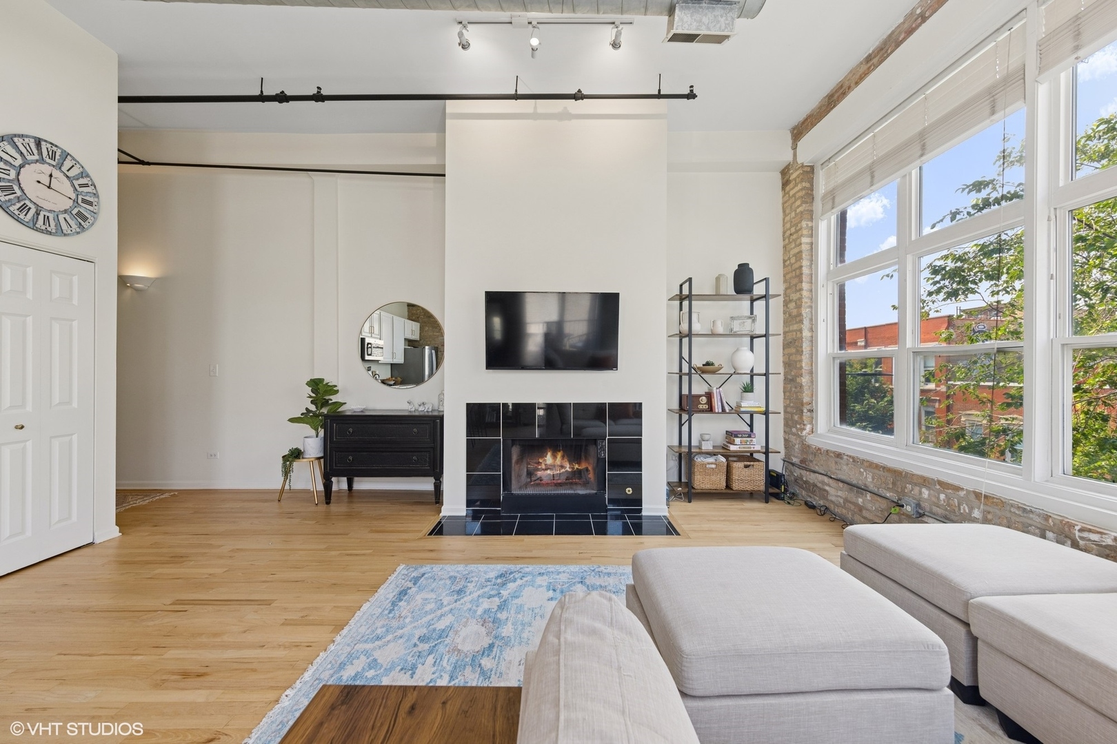 1907 N Milwaukee Avenue #307, Chicago, IL 60647