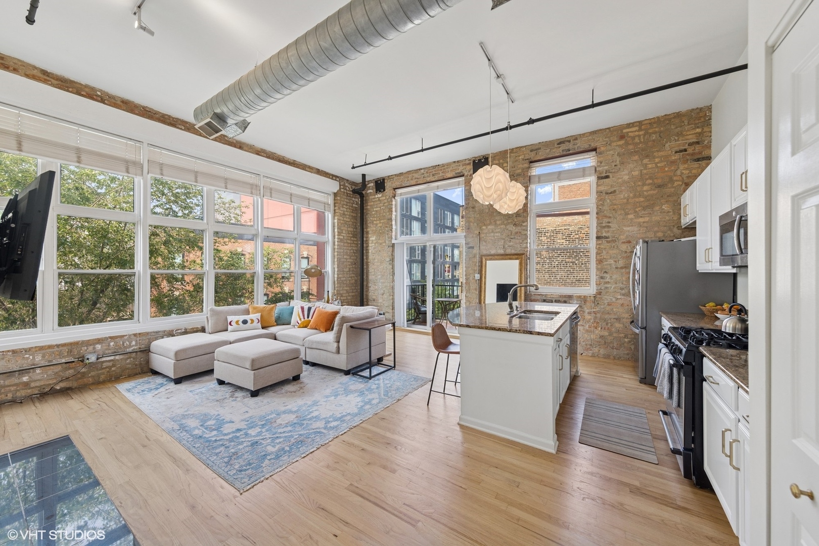 1907 N Milwaukee Avenue #307, Chicago, IL 60647