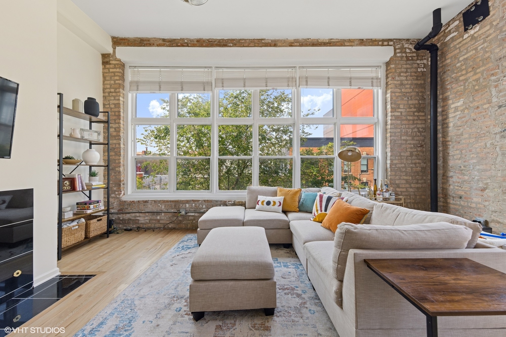 1907 N Milwaukee Avenue #307, Chicago, IL 60647