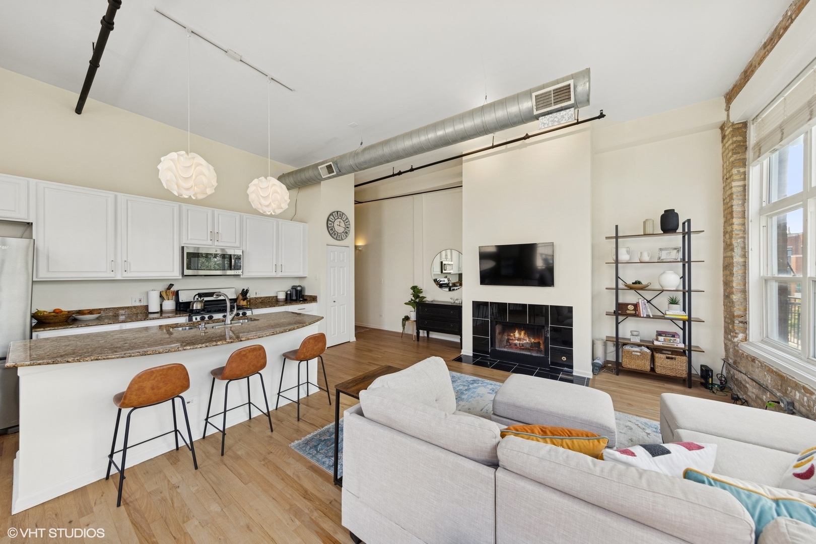 1907 N Milwaukee Avenue #307, Chicago, IL 60647