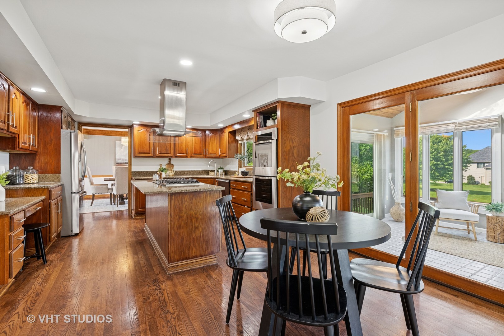 1520 Daybreak Drive, Libertyville, IL 60048