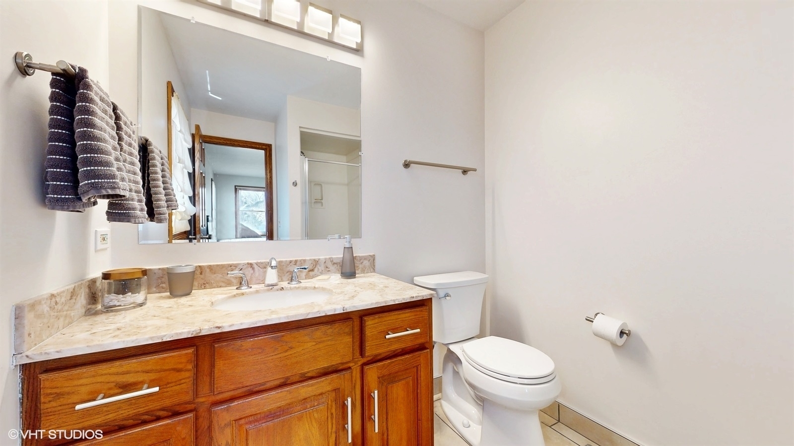 1520 Daybreak Drive, Libertyville, IL 60048