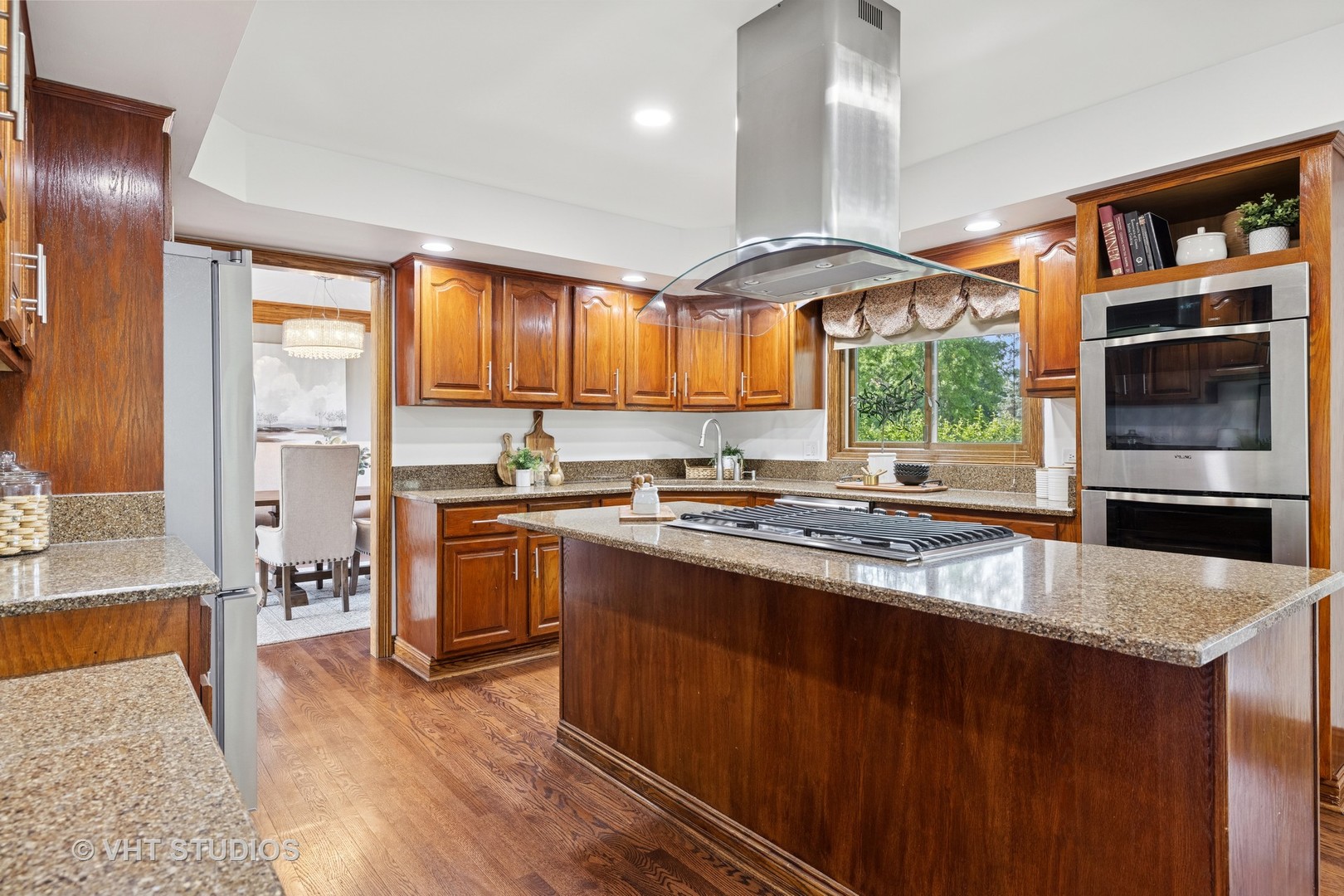 1520 Daybreak Drive, Libertyville, IL 60048