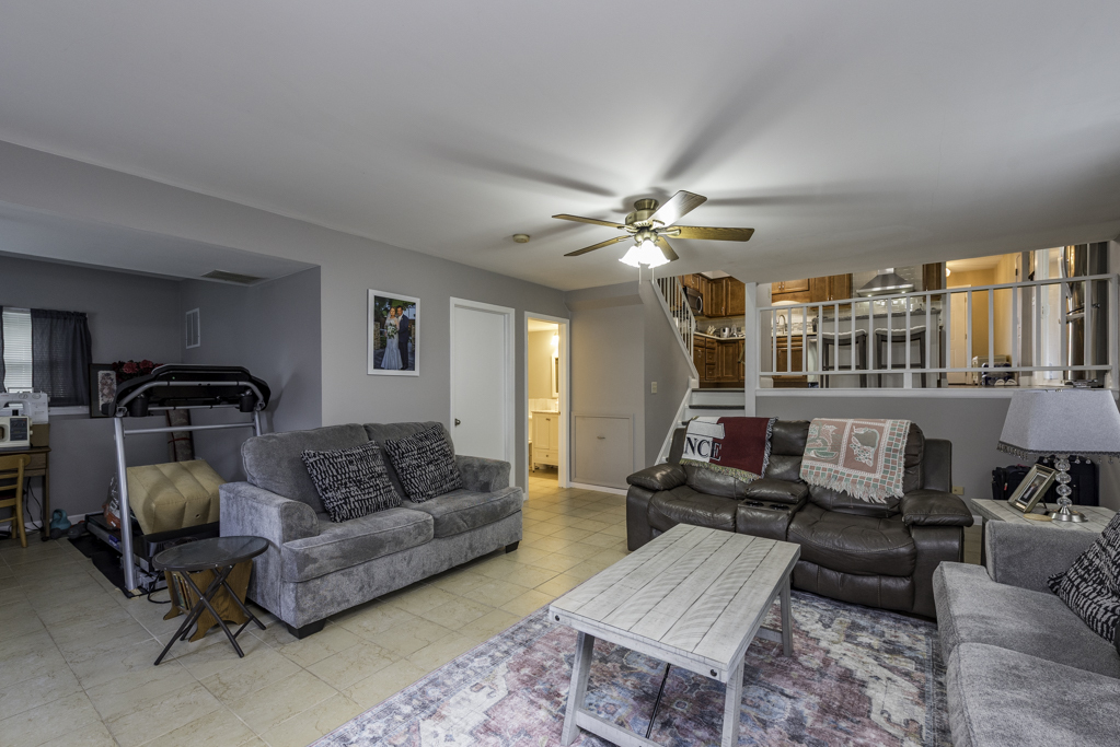 4208 Primrose Court, Zion, IL 60099