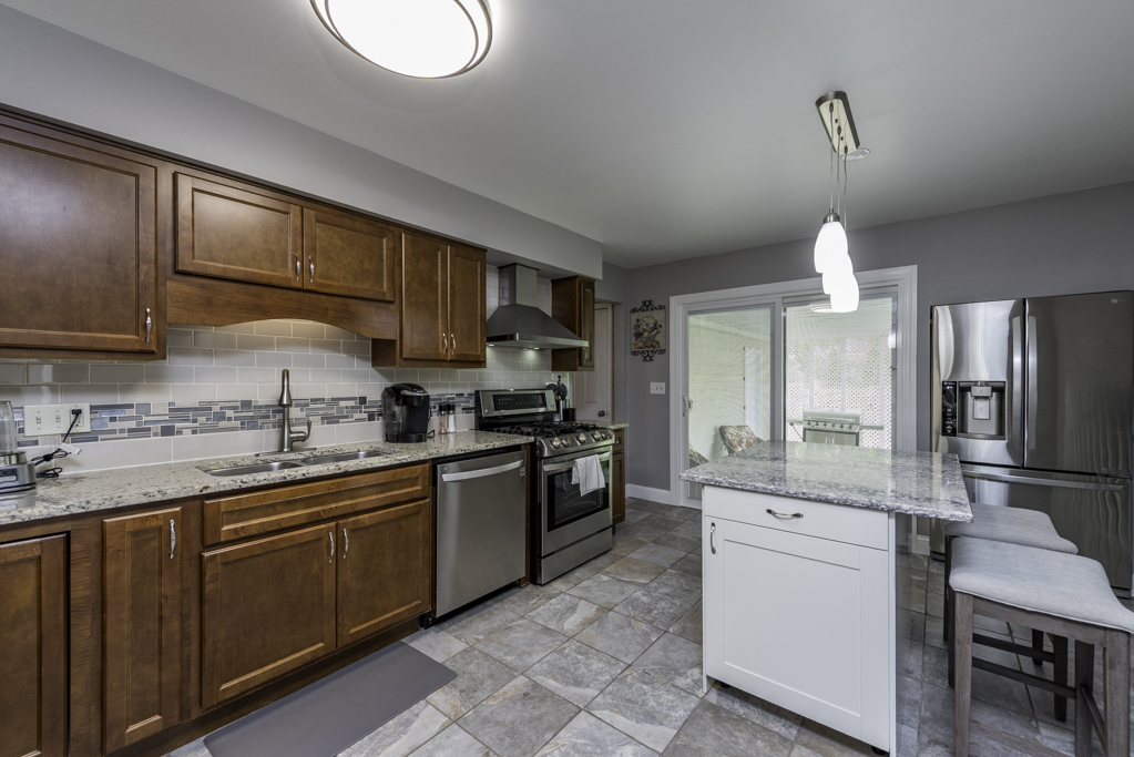 4208 Primrose Court, Zion, IL 60099