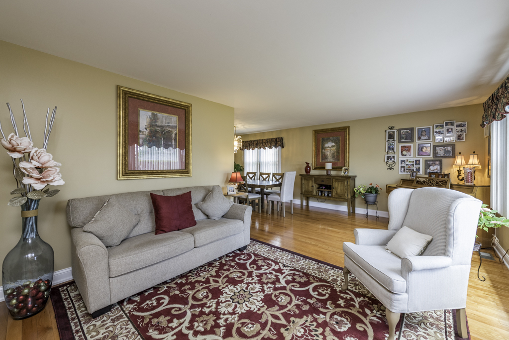 4208 Primrose Court, Zion, IL 60099