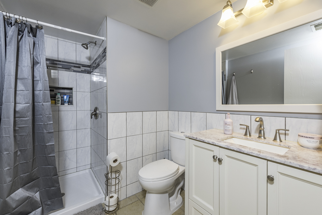 4208 Primrose Court, Zion, IL 60099