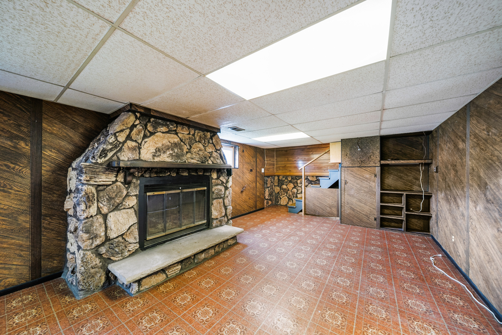 8013 Neva Avenue, Burbank, IL 60459