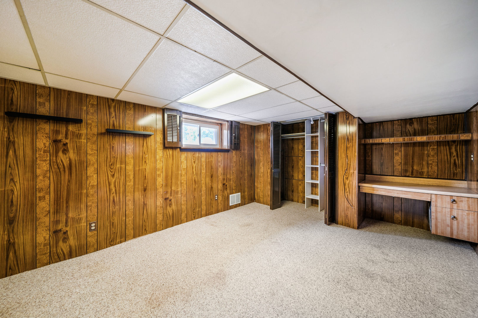 8013 Neva Avenue, Burbank, IL 60459