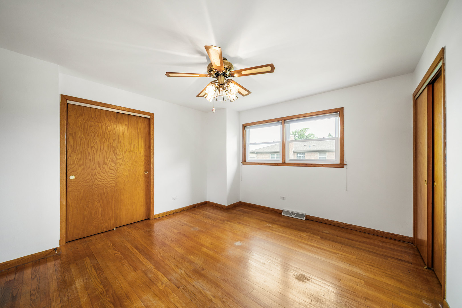 8013 Neva Avenue, Burbank, IL 60459