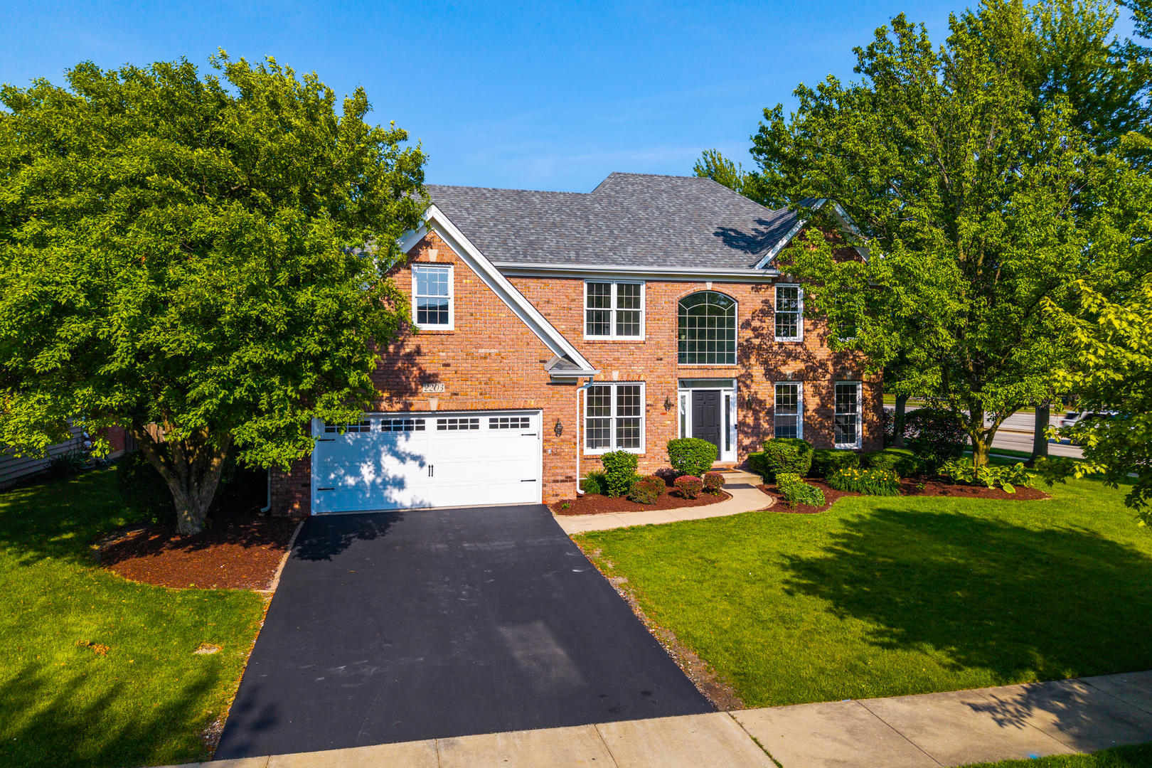 2203 FOX BORO Lane, Naperville, IL 60564