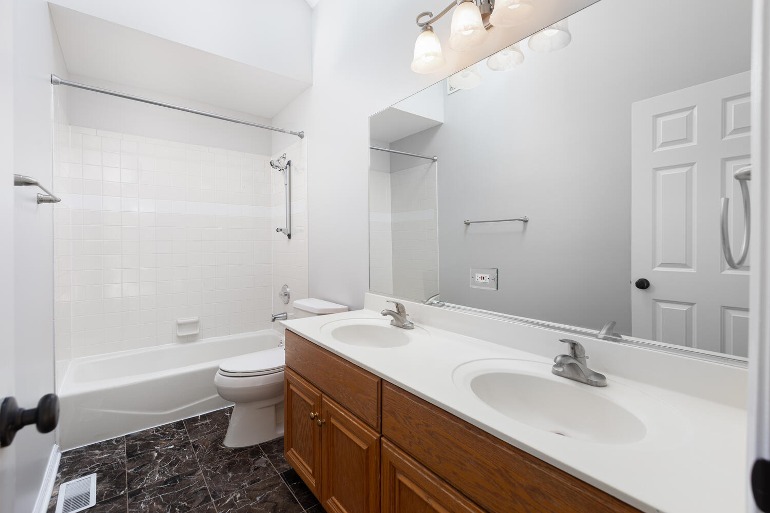 2203 FOX BORO Lane, Naperville, IL 60564