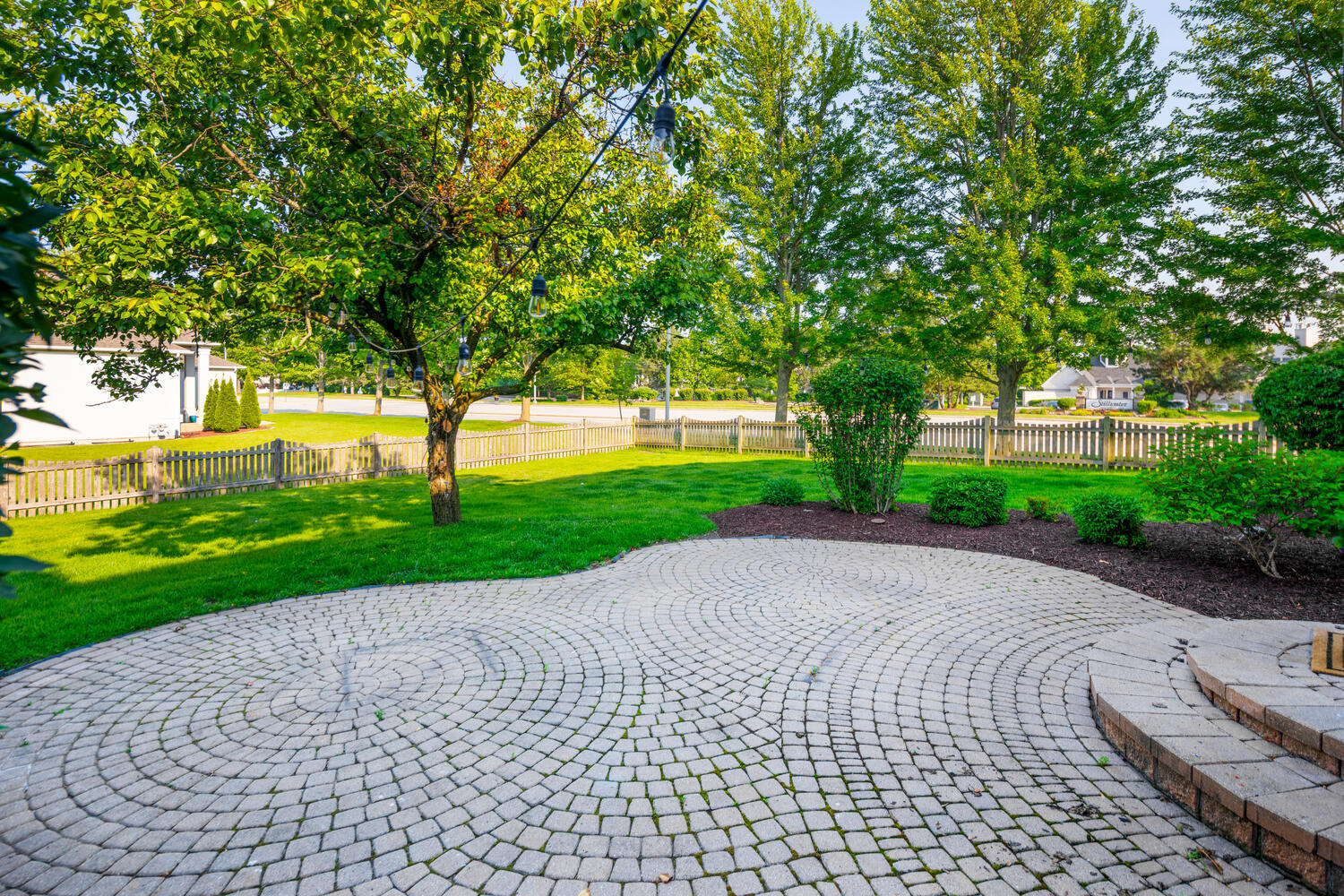 2203 FOX BORO Lane, Naperville, IL 60564
