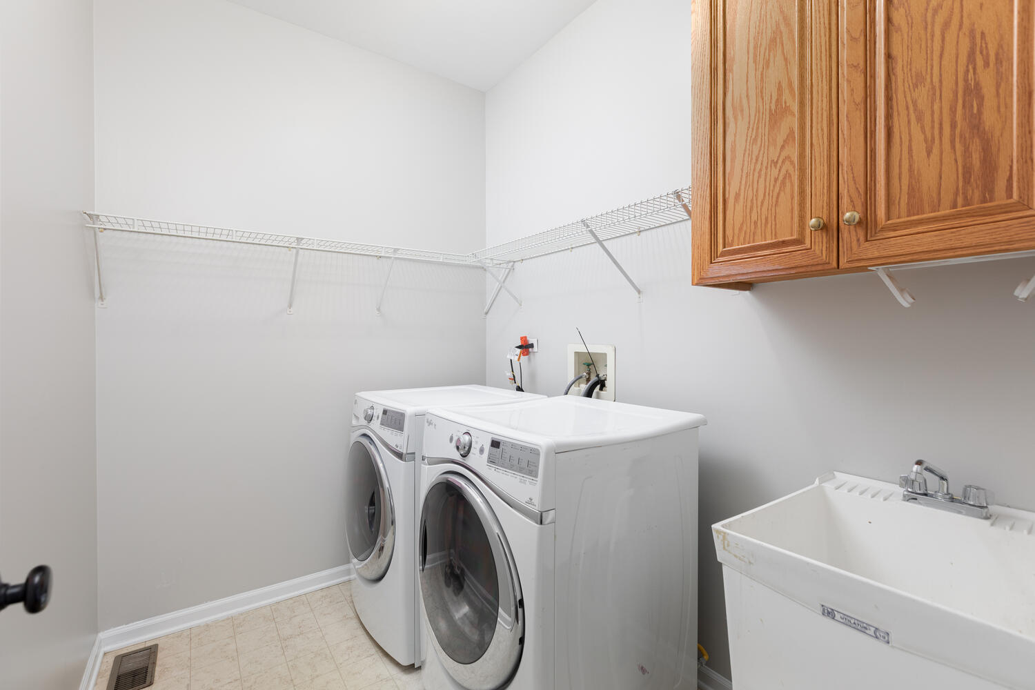 2203 FOX BORO Lane, Naperville, IL 60564
