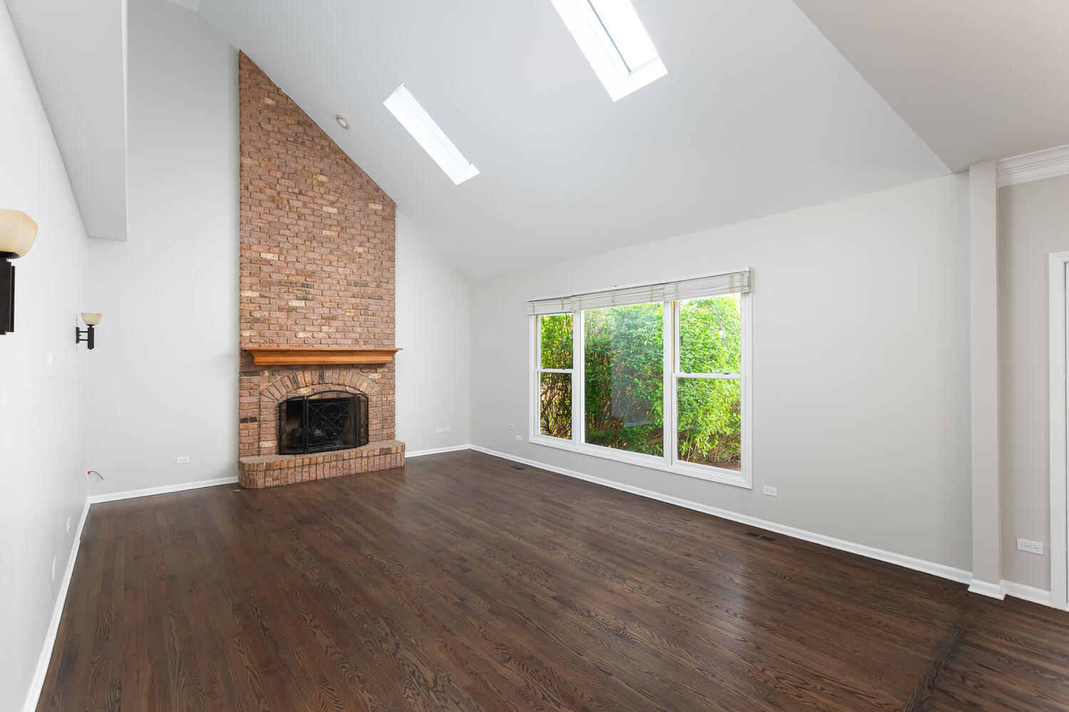 2203 FOX BORO Lane, Naperville, IL 60564