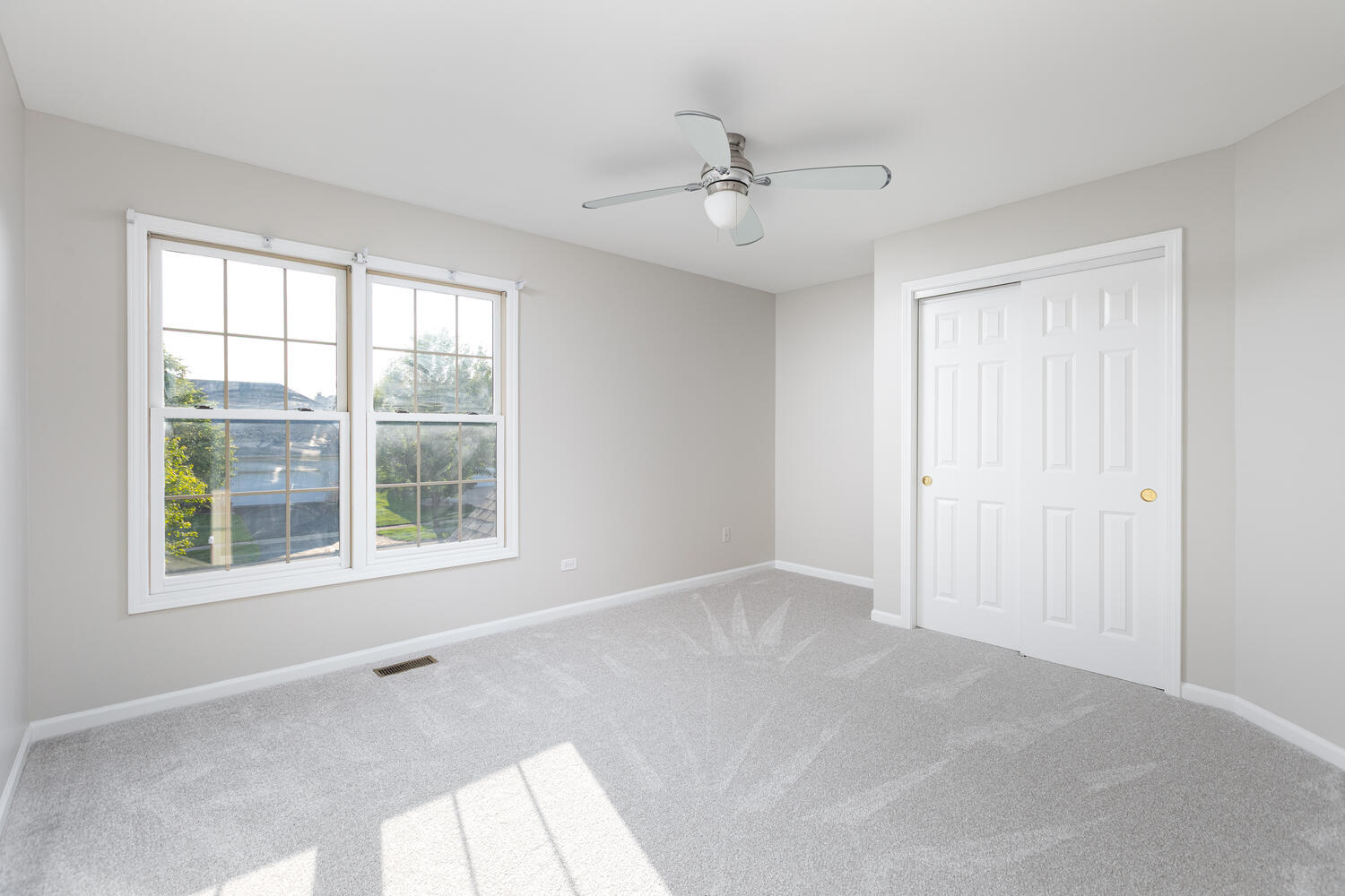 2203 FOX BORO Lane, Naperville, IL 60564
