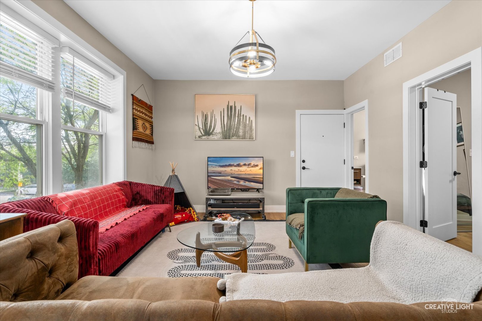 3001 N Sawyer Avenue #2E, Chicago, IL 60618