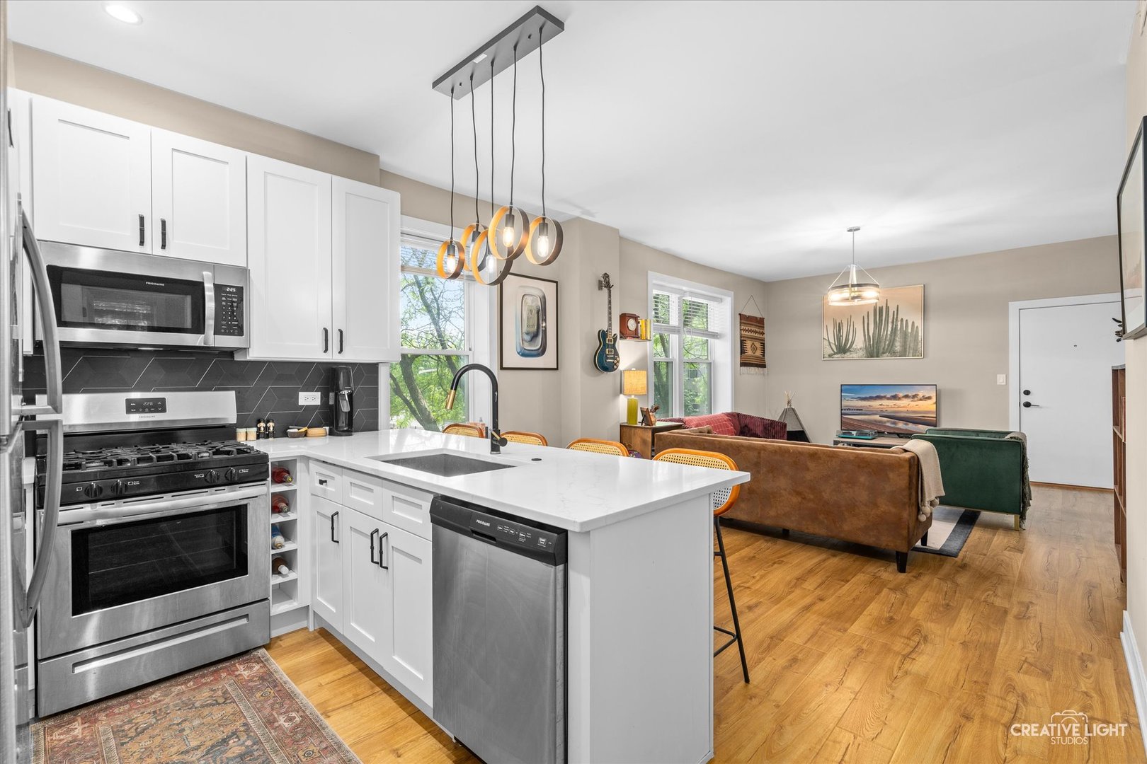 3001 N Sawyer Avenue #2E, Chicago, IL 60618