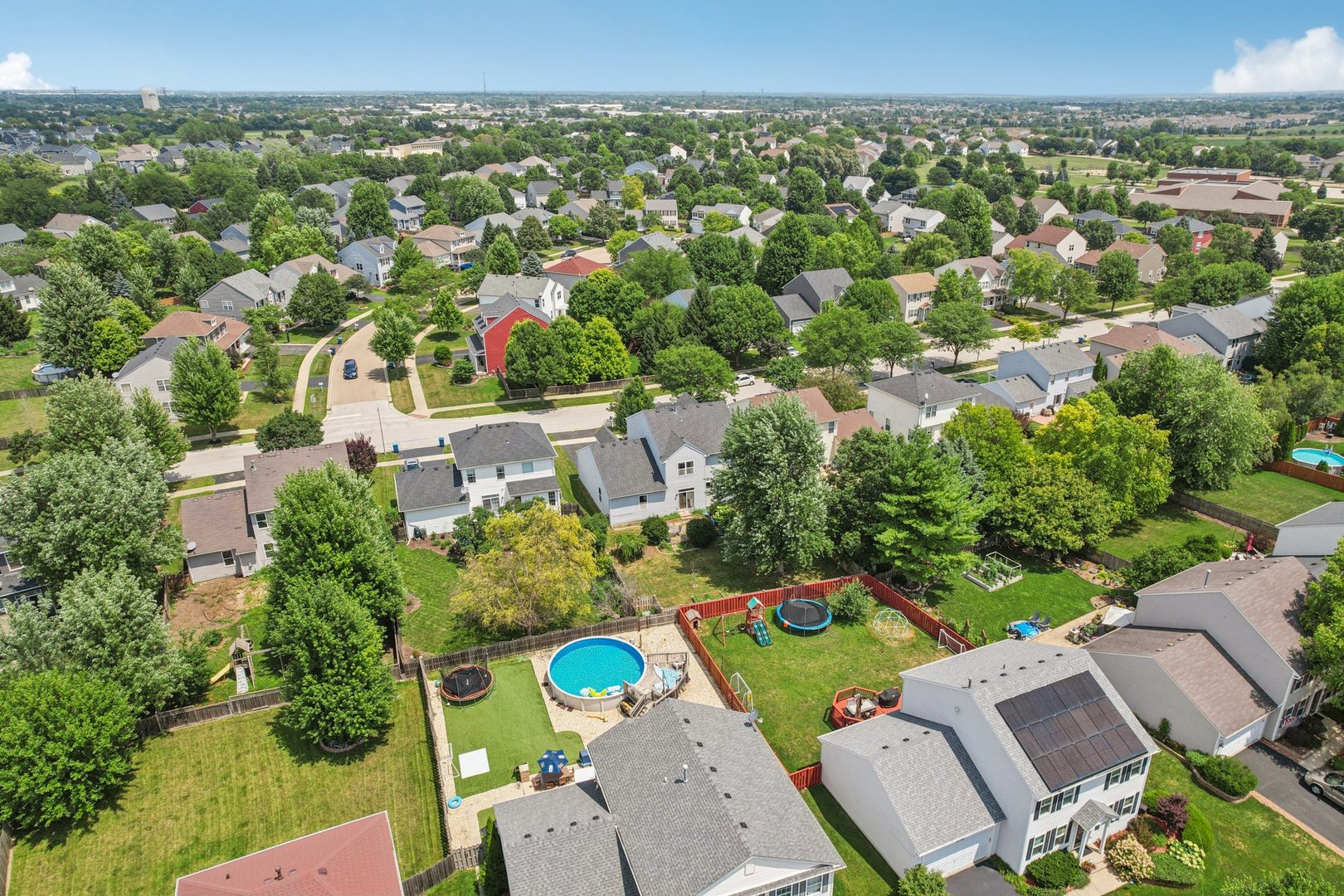 2735 Hillsboro Boulevard, Aurora, IL 60503
