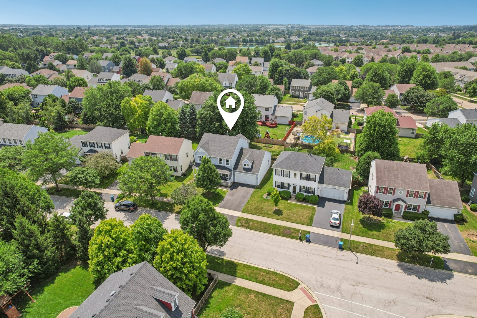 2735 Hillsboro Boulevard, Aurora, IL 60503