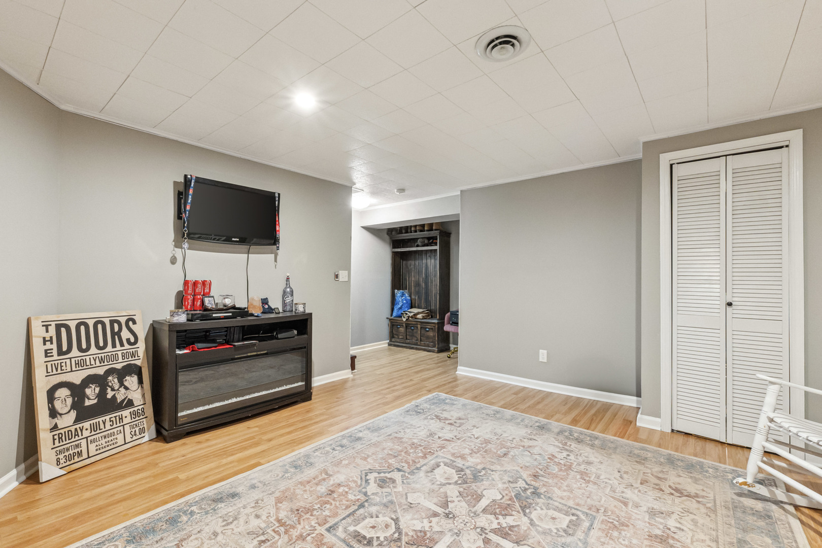 423 W Taylor Street, DeKalb, IL 60115