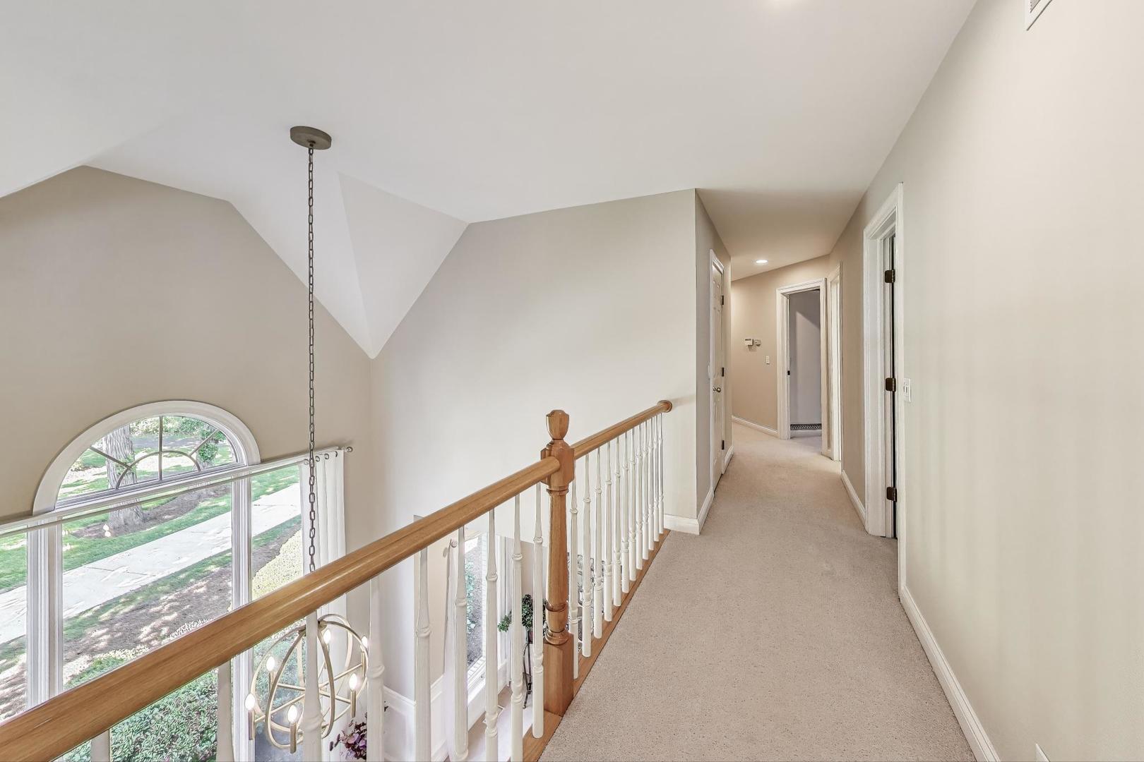 17n431 Oak Knoll Lane, Dundee, IL 60118