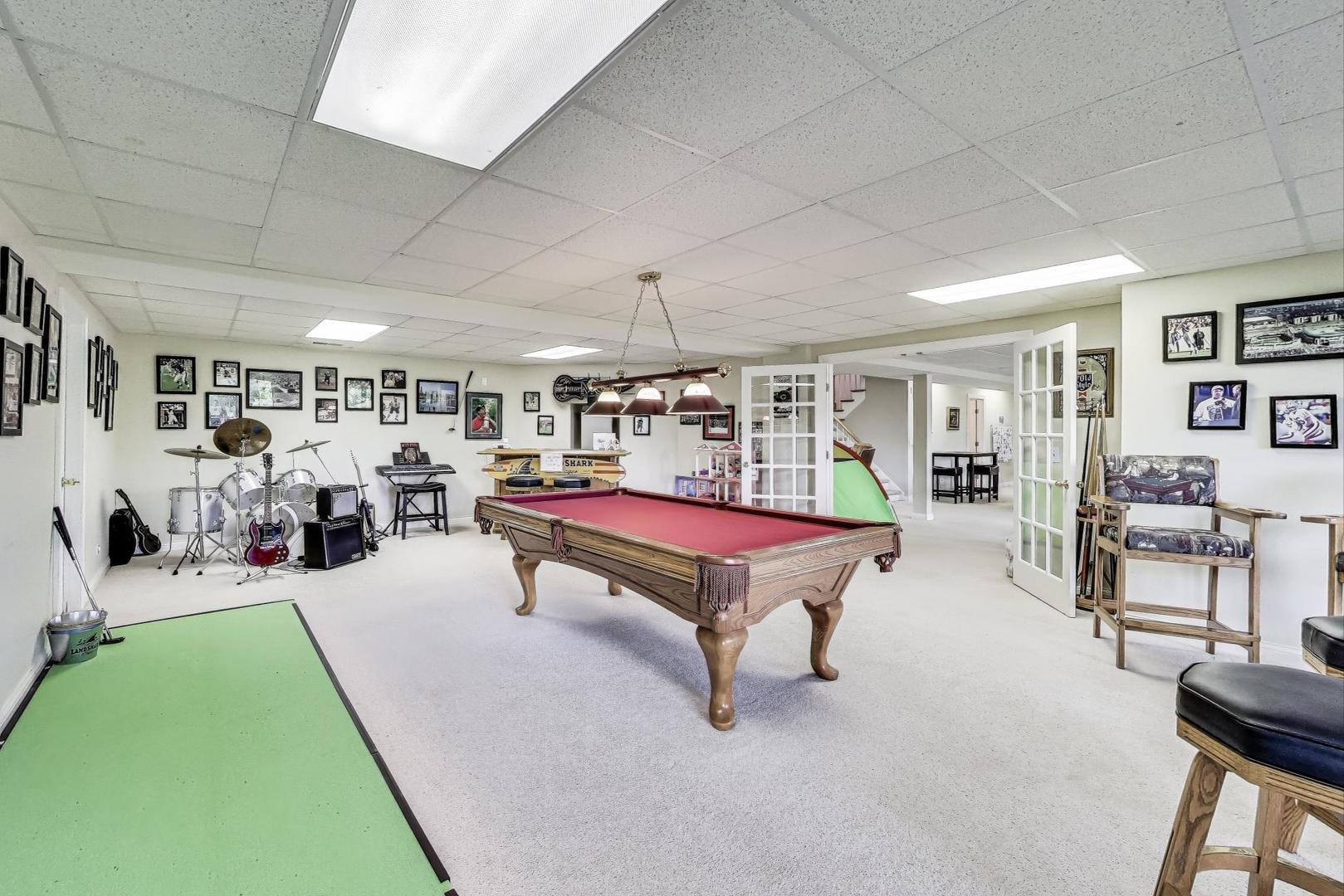 17n431 Oak Knoll Lane, Dundee, IL 60118