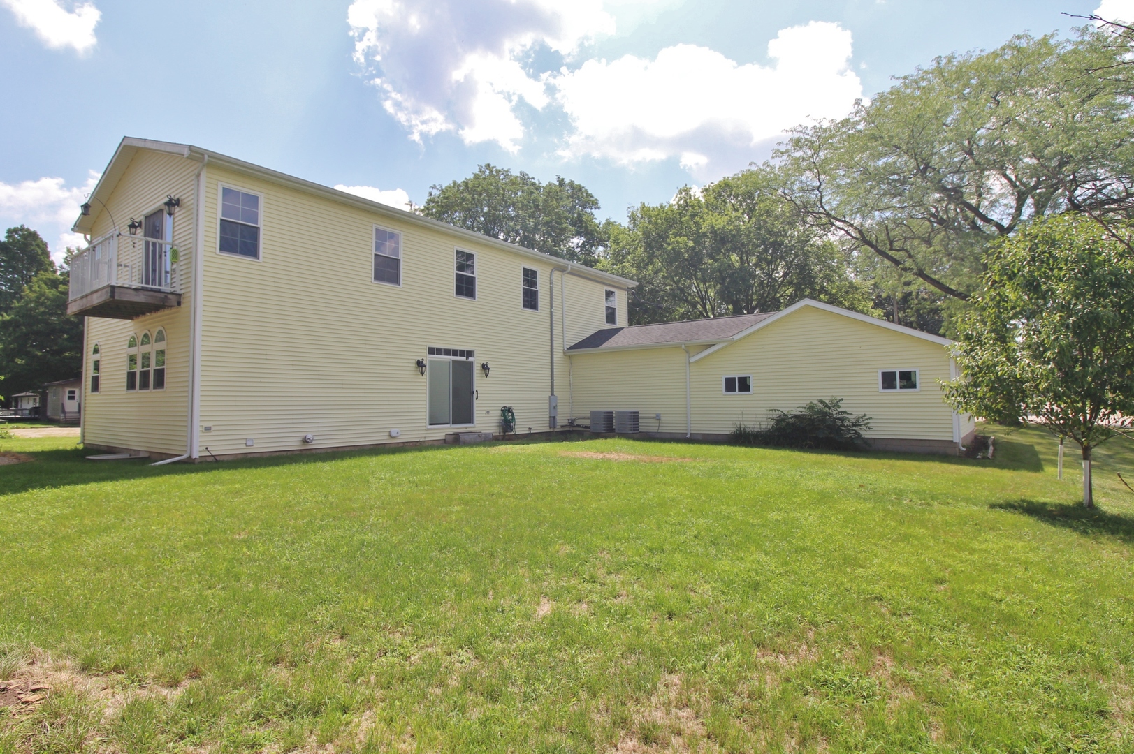 187 W Union Street, Seneca, IL 61360