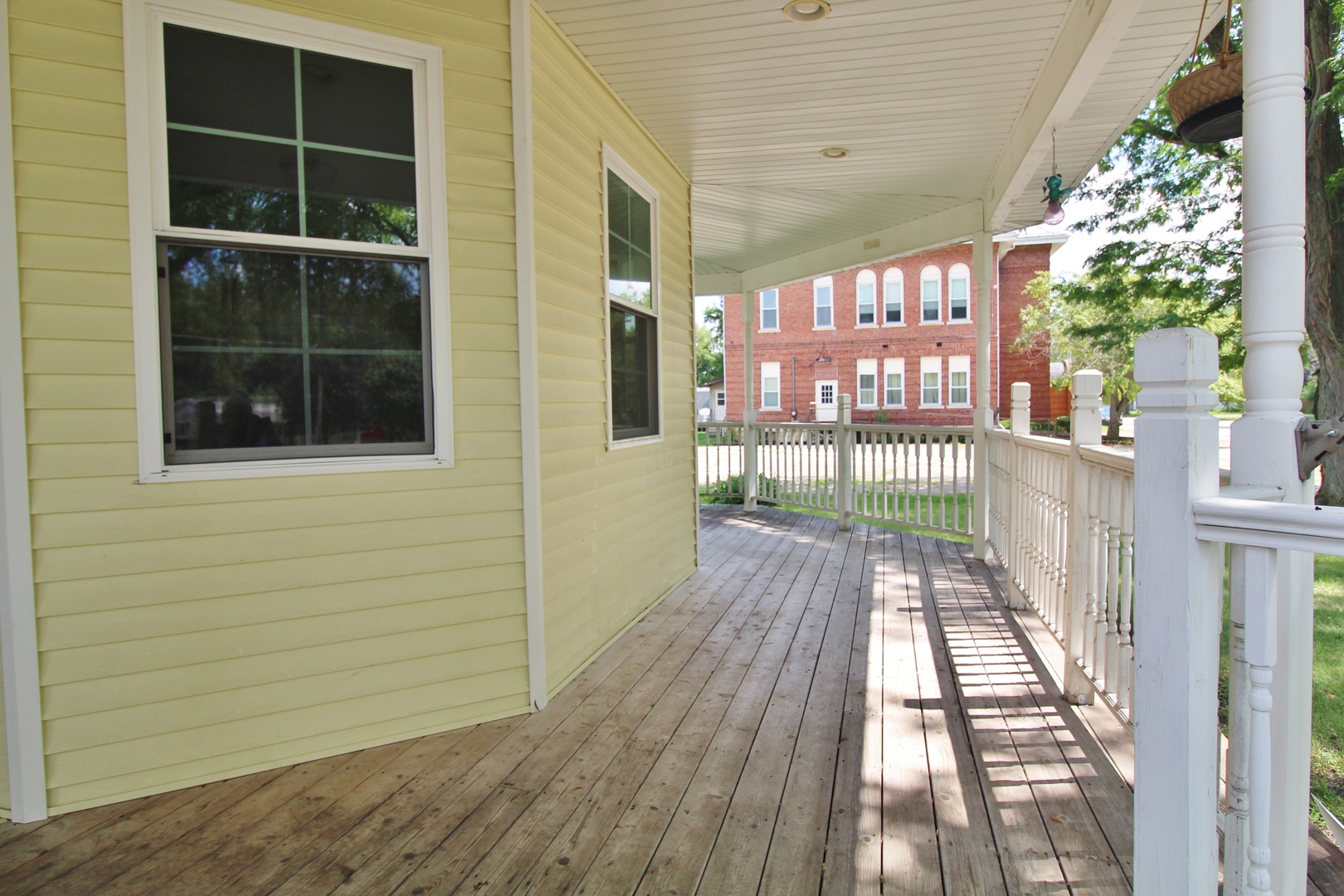 187 W Union Street, Seneca, IL 61360