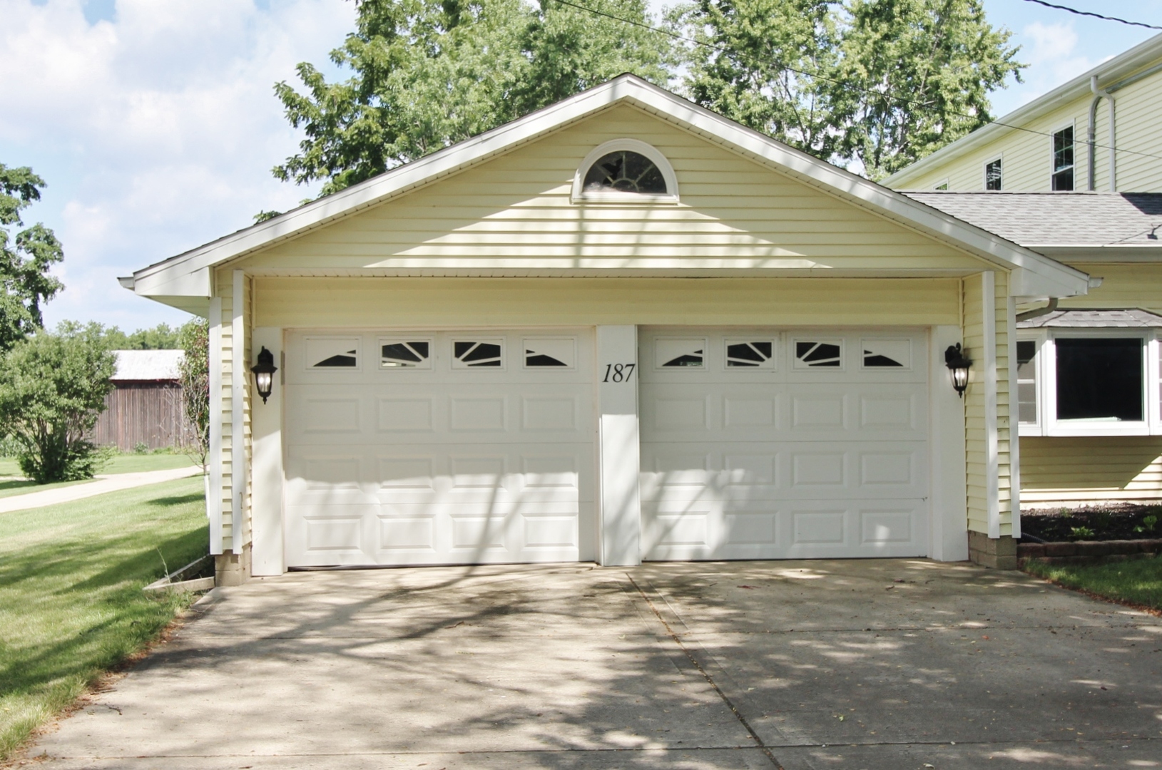 187 W Union Street, Seneca, IL 61360