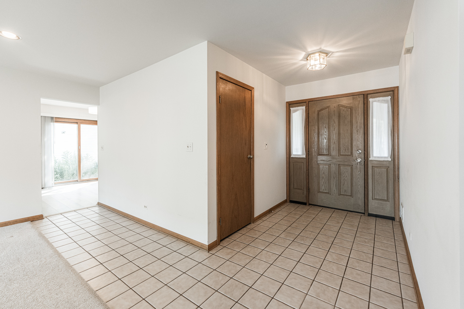 833 Francine Drive, Bartlett, IL 60103