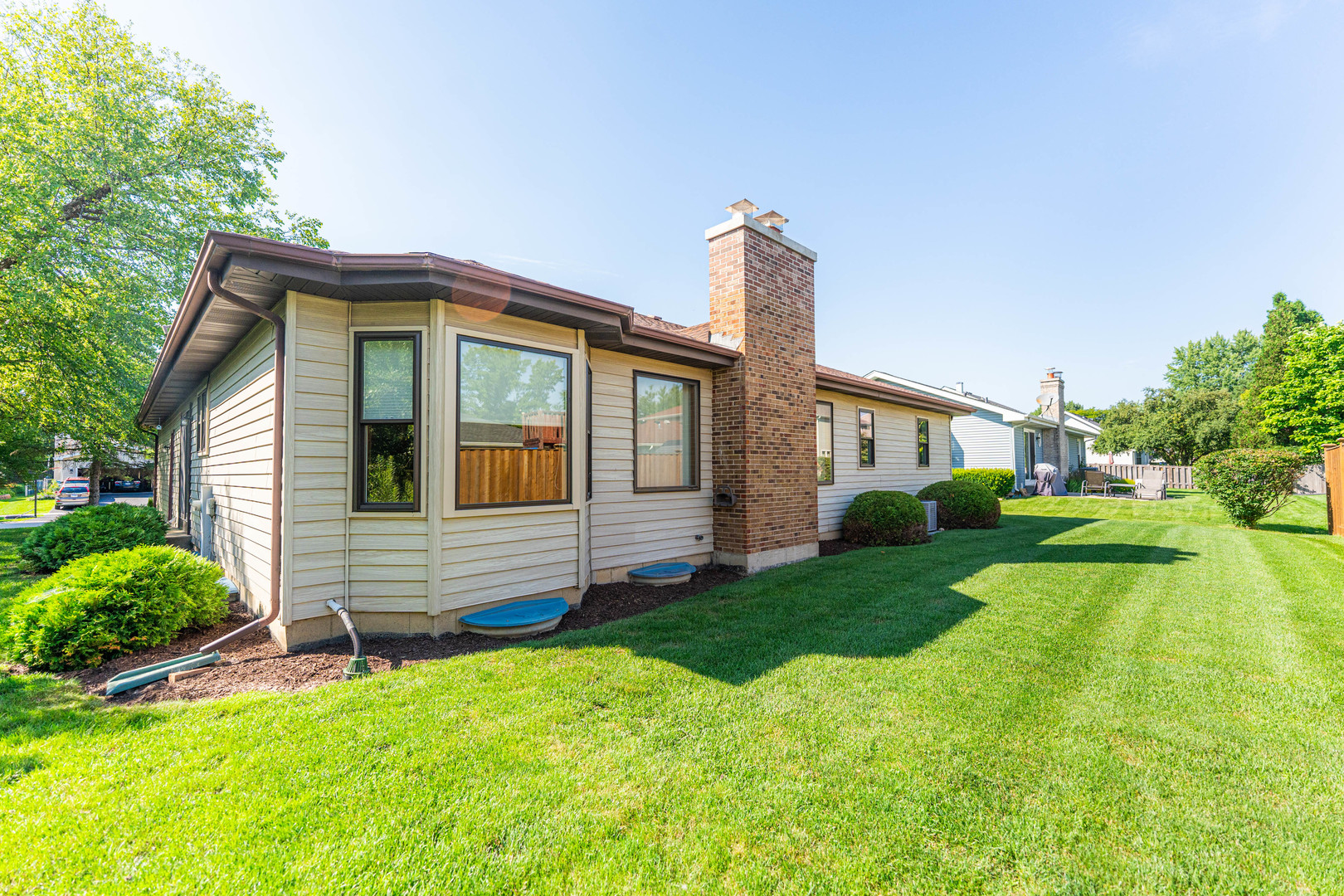 833 Francine Drive, Bartlett, IL 60103