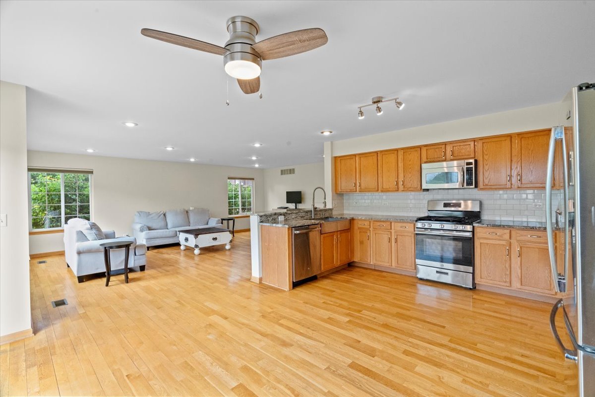 1100 Franklin Street, Mundelein, IL 60060