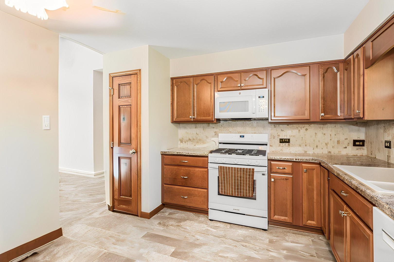 443 Merrill Lane, Grayslake, IL 60030