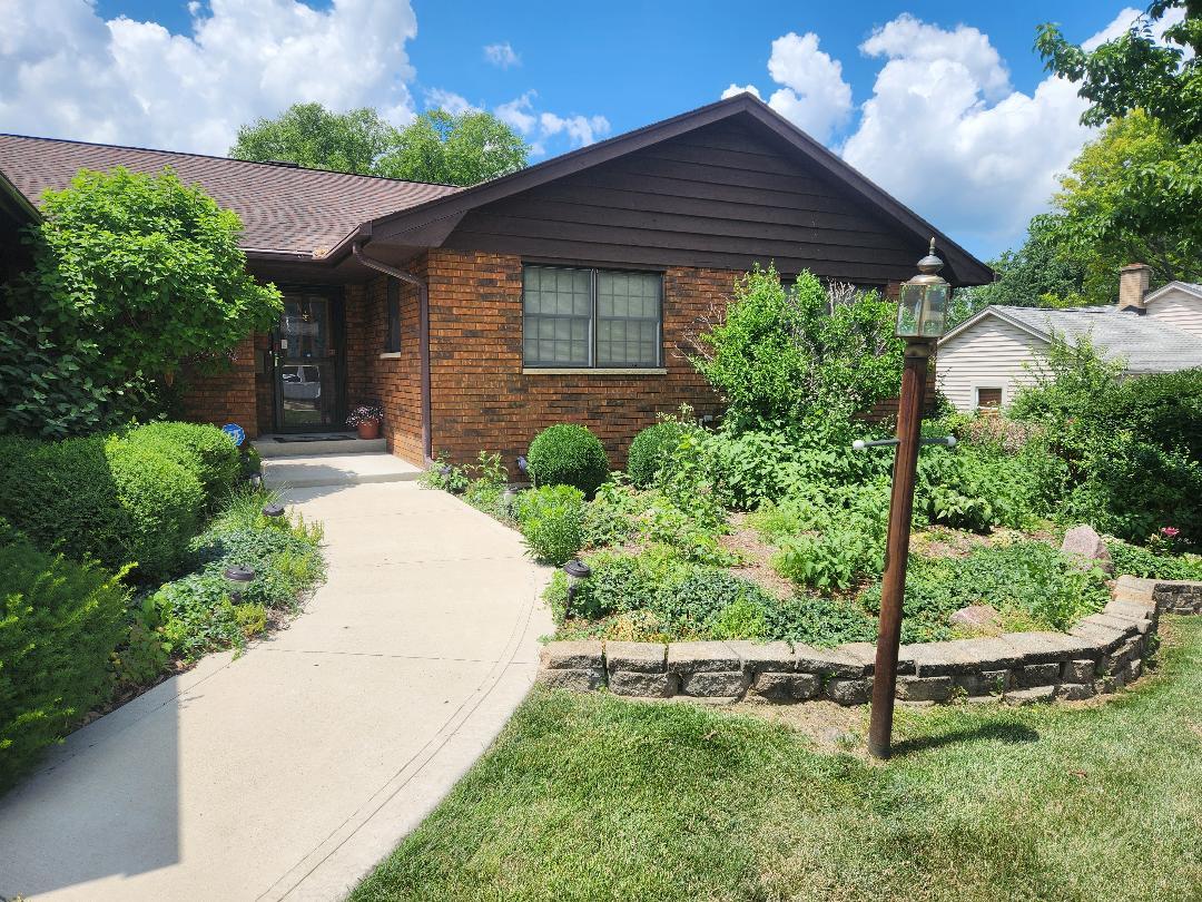503 N GREEN Street, McHenry, IL 60050