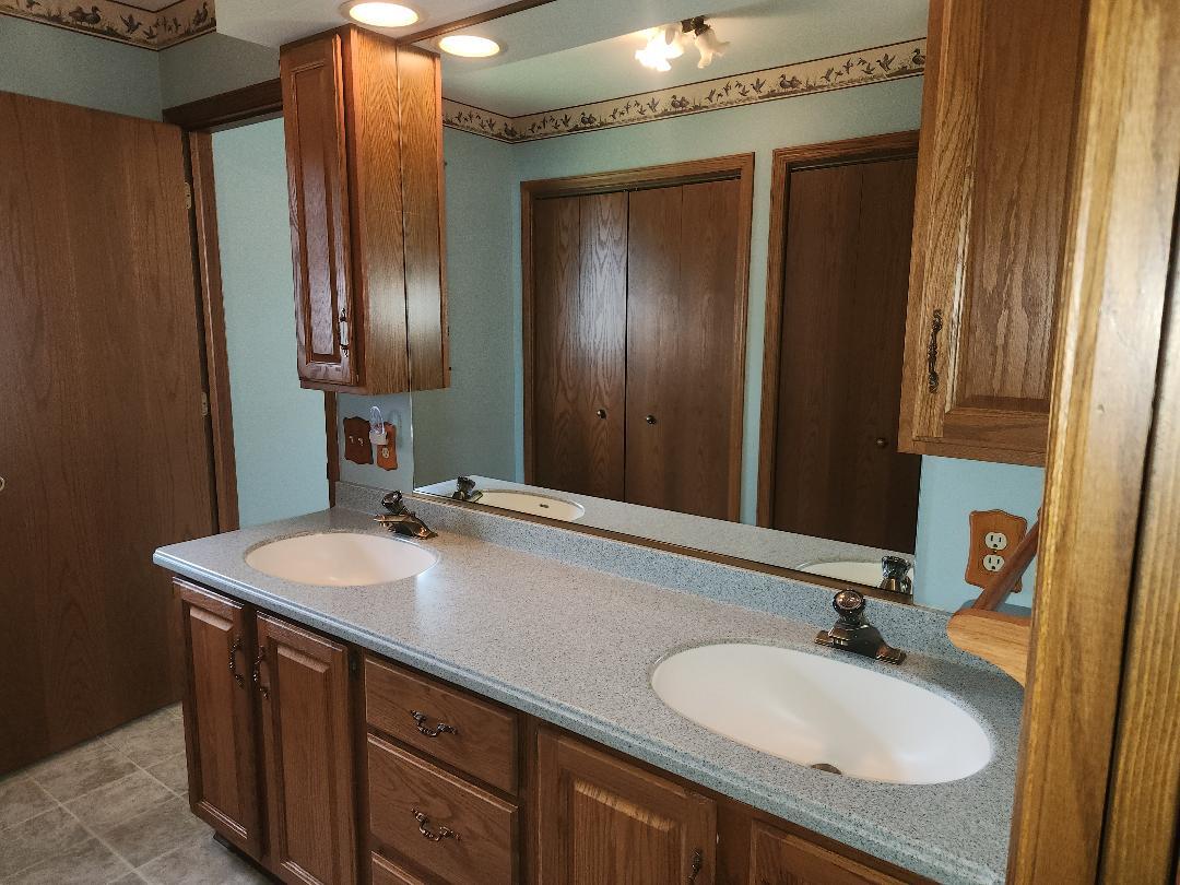503 N GREEN Street, McHenry, IL 60050