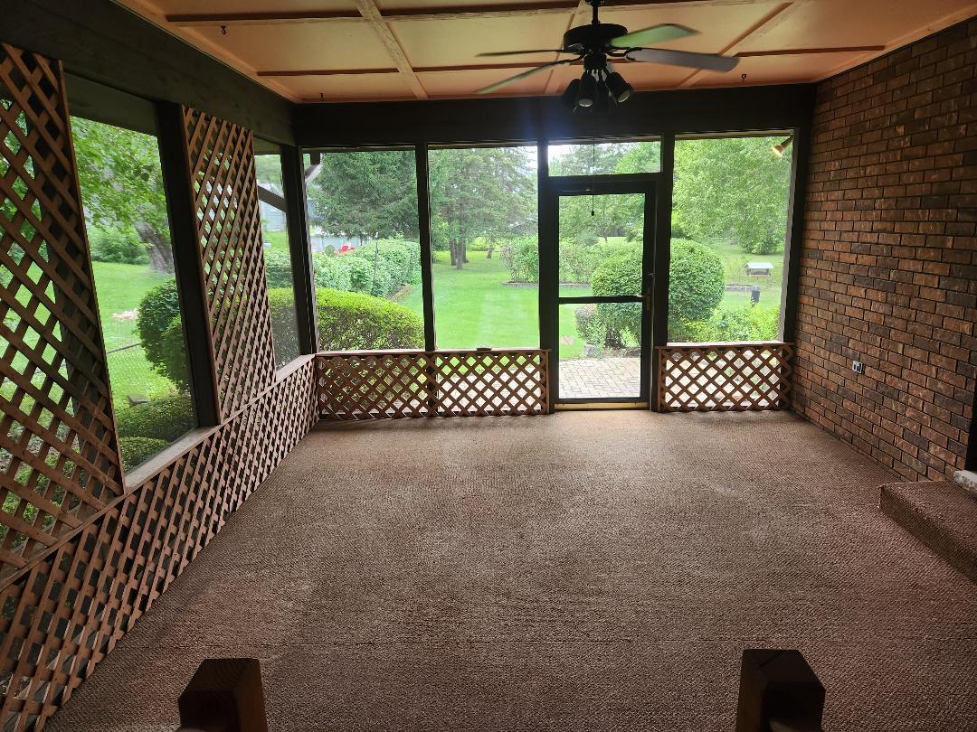 503 N GREEN Street, McHenry, IL 60050