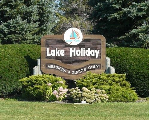 1489 Lake Holiday Drive, Lake Holiday, IL 60548