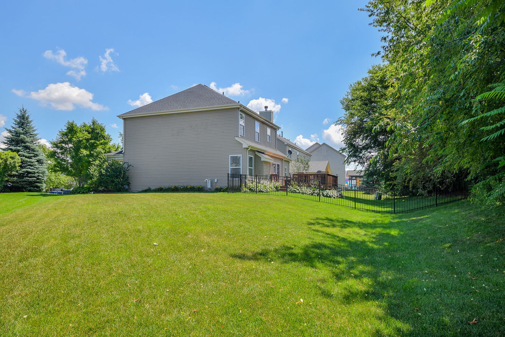 0N418 Eastwood Court, Geneva, IL 60134